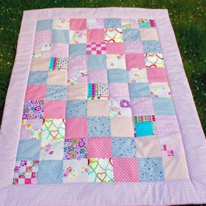 Baby Patchworkdecke ohne Namen - rosa